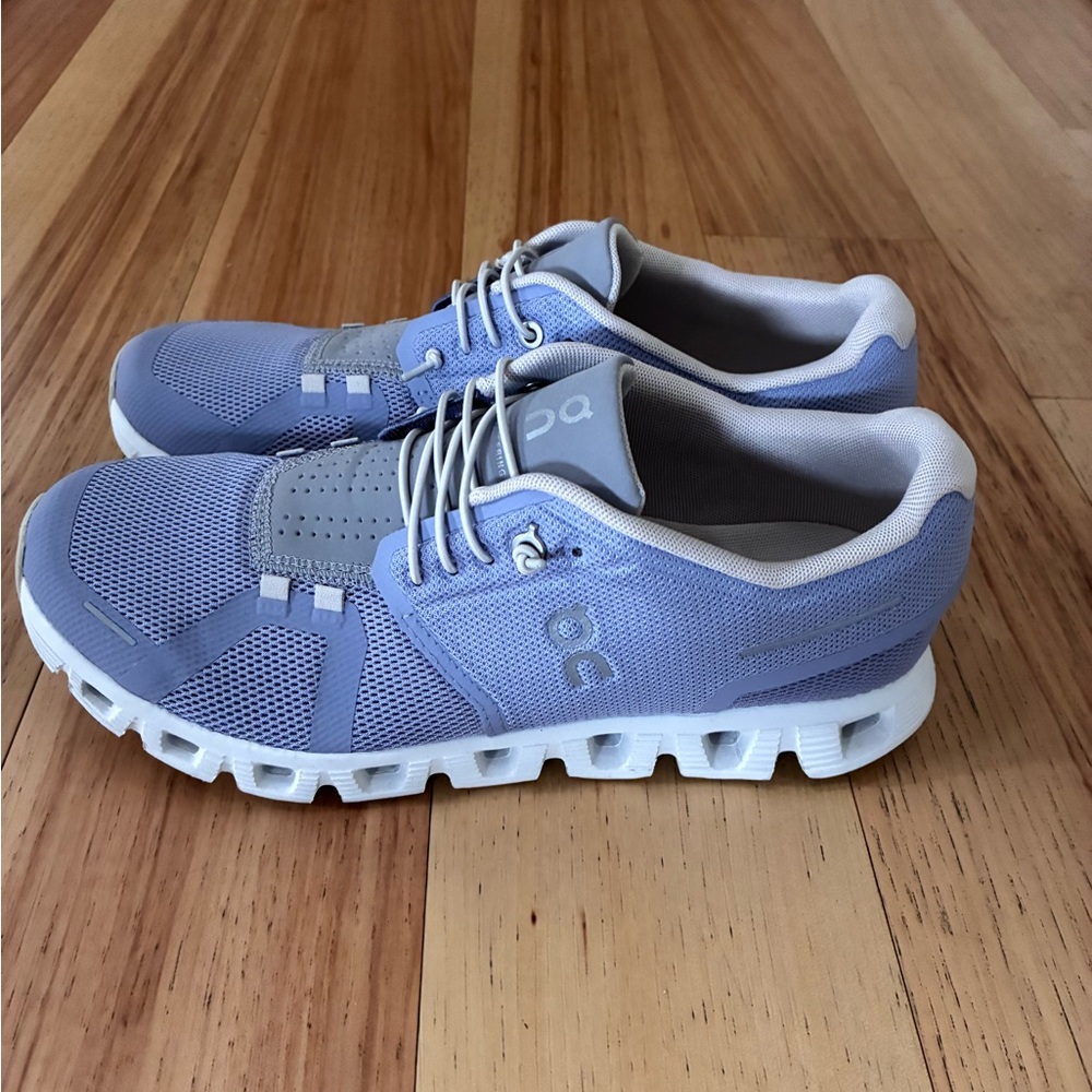 On Cloud Sneakers - lilac / light purple